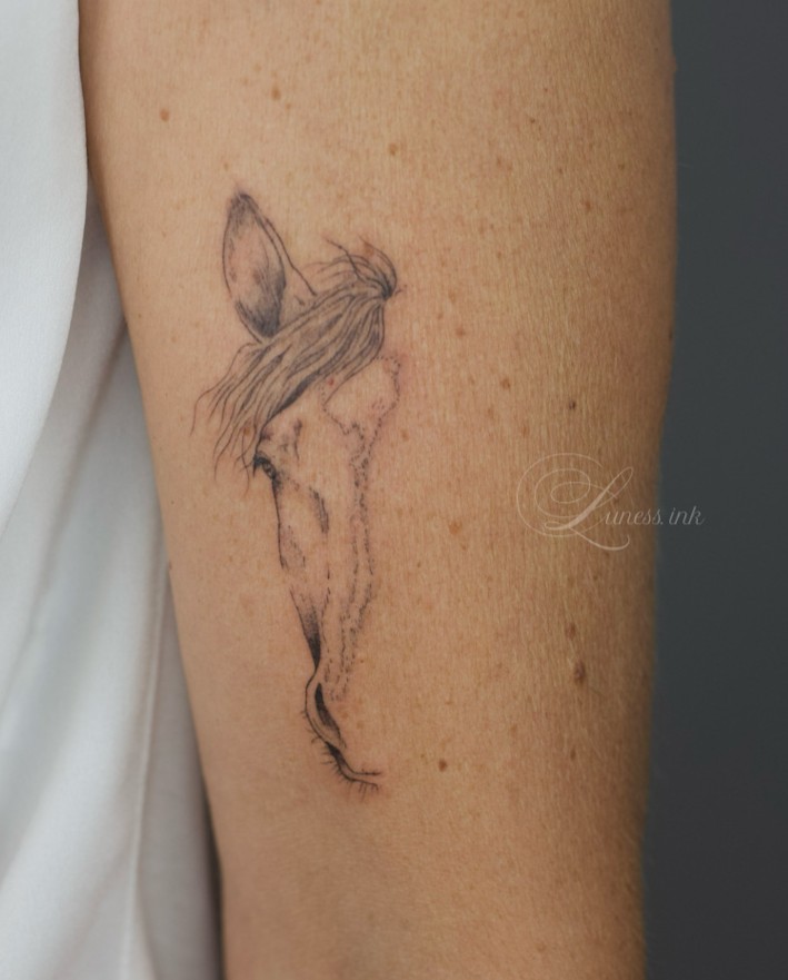 Fineline Tattoo 10